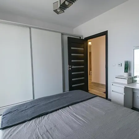 Beige Riviera Kluž